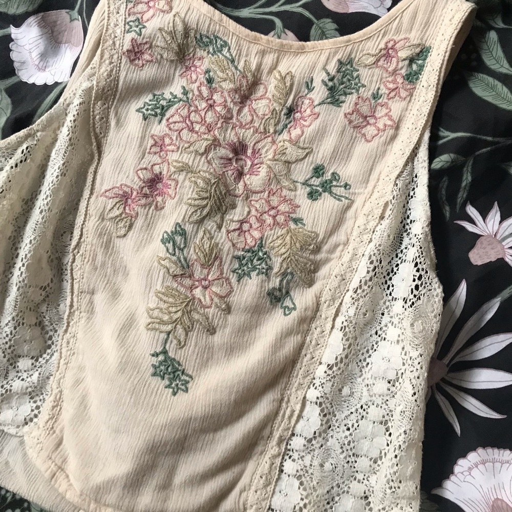 Urban Outfitters Cream Floral Lace Crop Top